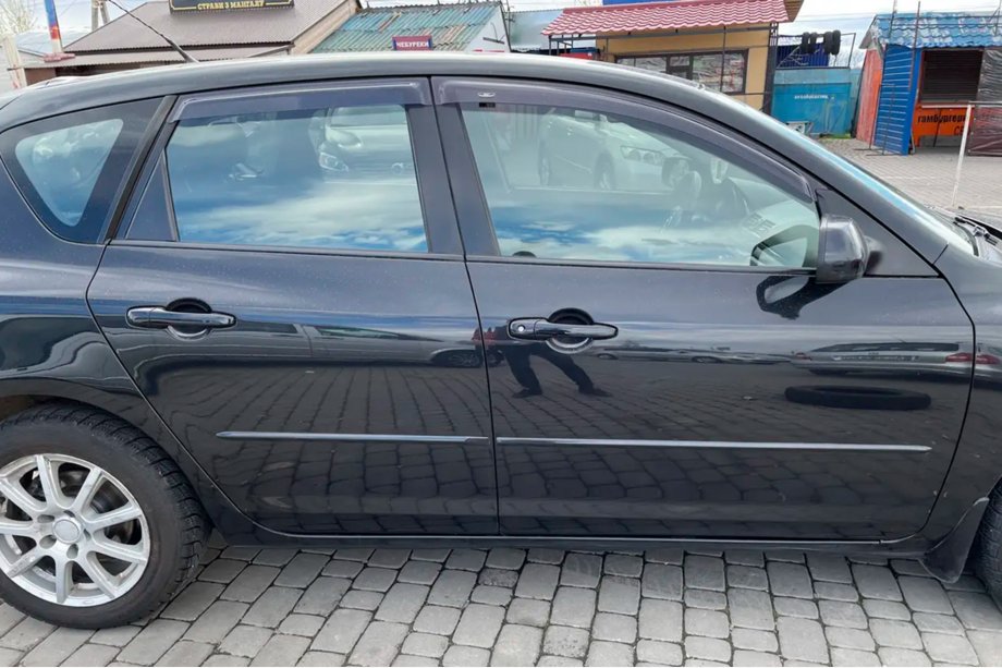 Mazda 3 2003-2009 Windabweiser HB (4 Stk, HIC) Foto 1