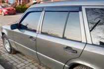 Mercedes E-class W124 1984–1997 Windabweiser SW (4 Stk, HIC) Foto 3