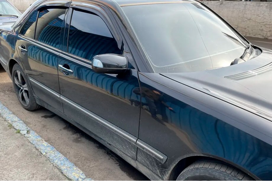 Mercedes E-class W210 1995-2002 Windabweiser SD (4 Stk, HIC) Image
