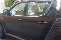 Mitsubishi L200 2006-2015 Windabweiser (4 Stk, HIC) Foto 1