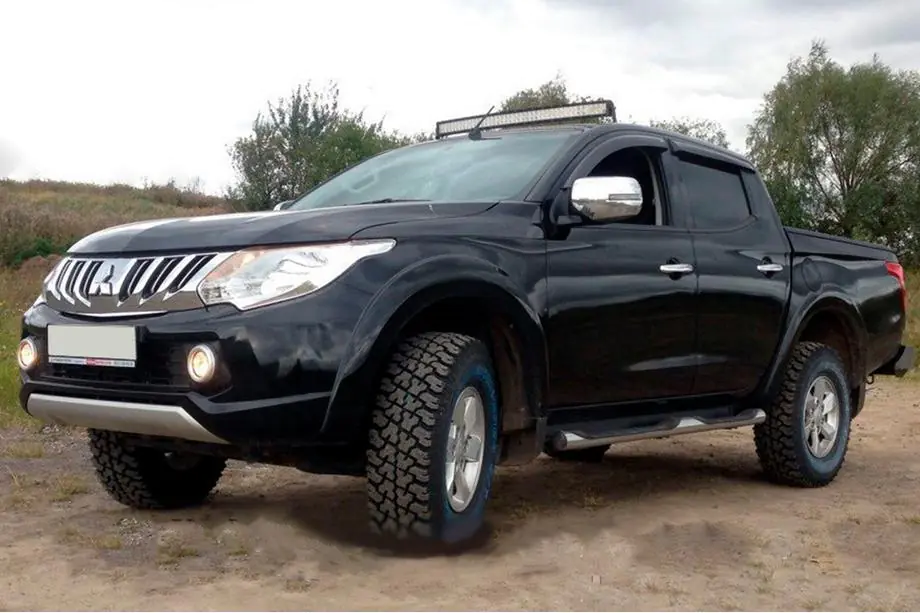 Mitsubishi L200 2015-2024 Windabweiser (4 Stk, HIC) Image