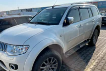Mitsubishi Pajero Sport 2008-2015 Windabweiser (4 Stk, HIC) Foto 7