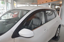 Nissan Tiida 2011-2014 Windabweiser HB (4 Stk, HIC) Foto 1