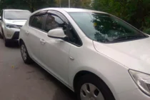 Opel Astra J 2009-2015 Windabweiser HB (4 Stk, HIC) Foto 2