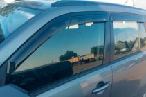 Suzuki Grand Vitara 2005-2017 Windabweiser (4 Stk, HIC) Foto 9