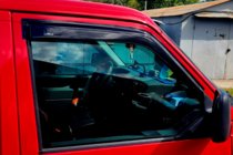 Volkswagen T4 Caravelle/Multivan 1990–2003 Windabweiser (2 Stk, HIC) Foto 2
