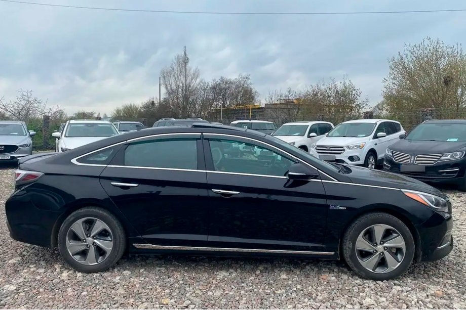Hyundai Sonata LF 2014-2019 Windabweiser mit Chromleisten (4 Stk, HIC) Foto 1