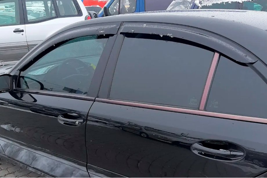 Mercedes E-class W211 2002-2009 Windabweiser SD (4 Stk, HIC) Foto 3