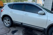 Nissan Qashqai 2007-2010 Windabweiser (4 Stk, HIC) Foto 3
