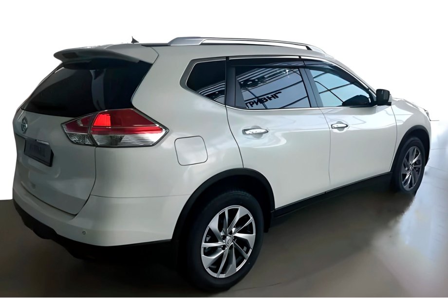 Nissan X-trail T32/Rogue 2014-2021 Windabweiser mit Chromleisten (4 Stk, HIC) Image