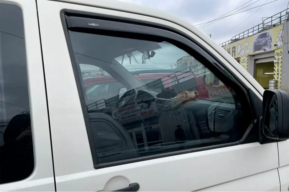 Volkswagen T5 Caravelle 2004-2010 Windabweiser zum Einstecken (2 Stk, HIC) Foto 10