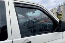Volkswagen T5 2010-2015 Windabweiser zum Einstecken (2 Stk, HIC) Foto 10