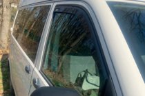 Volkswagen T6 2015-2024 Windabweiser zum Einstecken (2 Stk, HIC) Foto 3