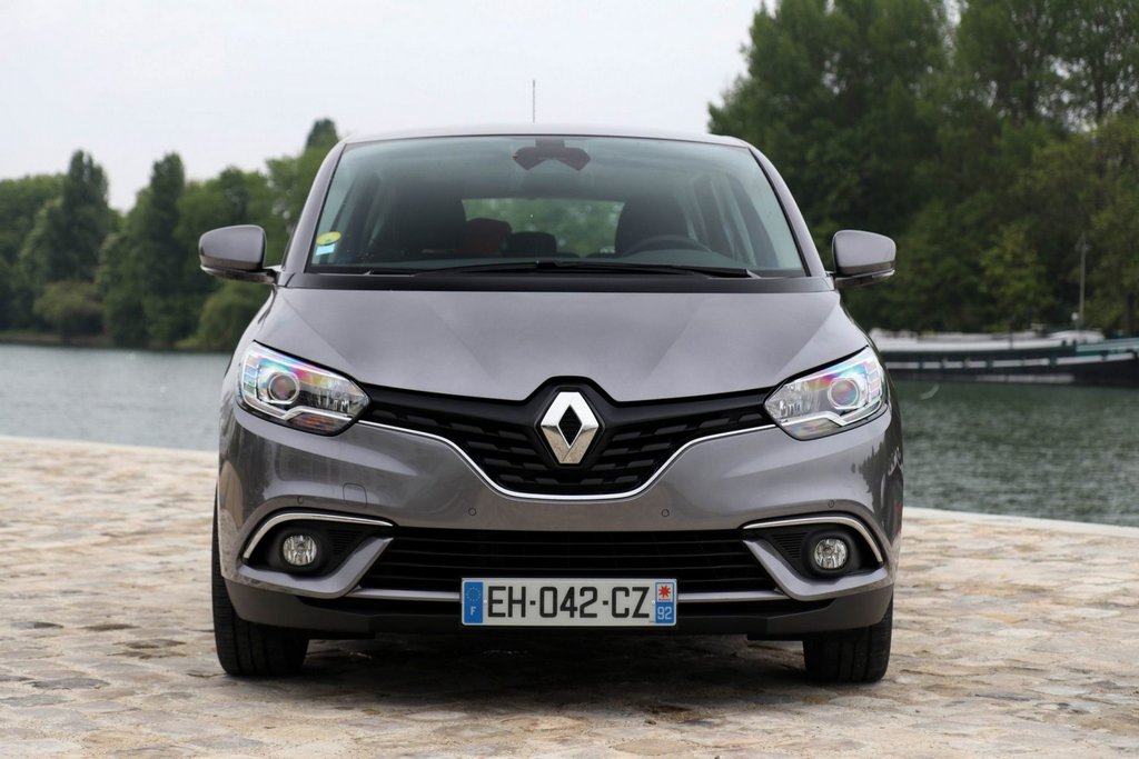 Die vierte Generation des kompakten Minivan Renault Scenic