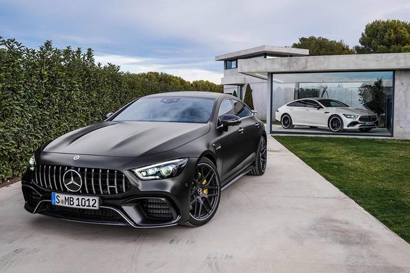 Mercedes-Benz AMG GT 4-Türer Coupé Sport Liftback Bewertung Foto 13