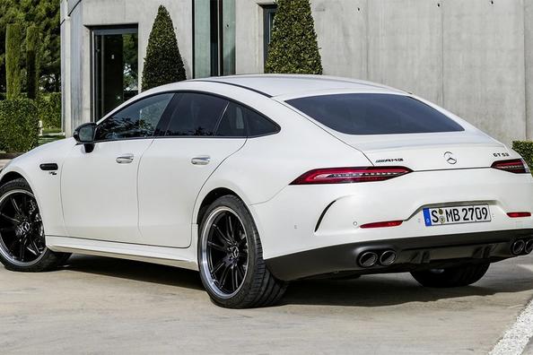 Mercedes-Benz AMG GT 4-Türer Coupé Sport Liftback Bewertung Foto 8