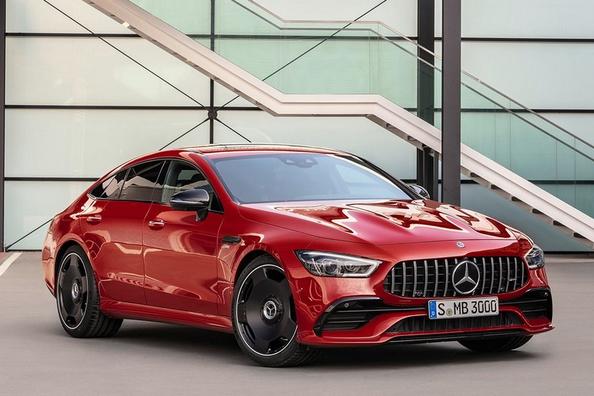 Mercedes-Benz AMG GT 4-Türer Coupé Sport Liftback Bewertung Foto 3