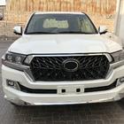 Toyota Land Cruiser 200 2007-2021 Bodykit 2016↗ (Blade) Weiß Foto 3