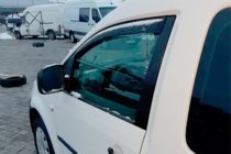 Volkswagen Caddy 2015-2020 Windabweiser zum Einstecken (2 Stk, HIC) Foto 3