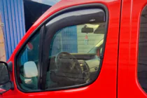 Renault Master 1998-2010 Windabweiser zum Einstecken (2 Stk, HIC) Foto 2