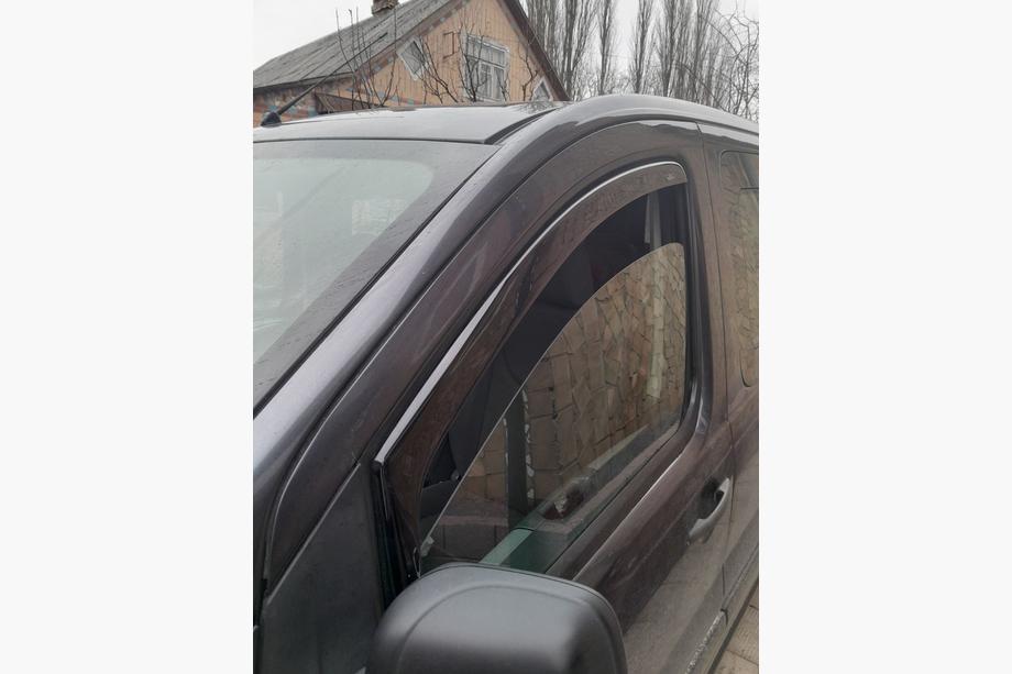Peugeot Expert 2007-2016 Windabweiser zum Einstecken (2 Stk, HIC) Image