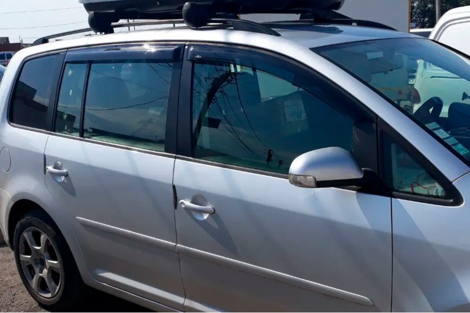 Volkswagen Touran 2003-2010 Windabweiser (4 Stk, HIC) Foto 13