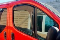 Nissan Primastar 2002-2014 Windabweiser zum Einstecken (2 Stk, HIC) Foto 3