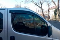 Nissan Primastar 2002-2014 Windabweiser (2 Stk, HIC) Foto 2
