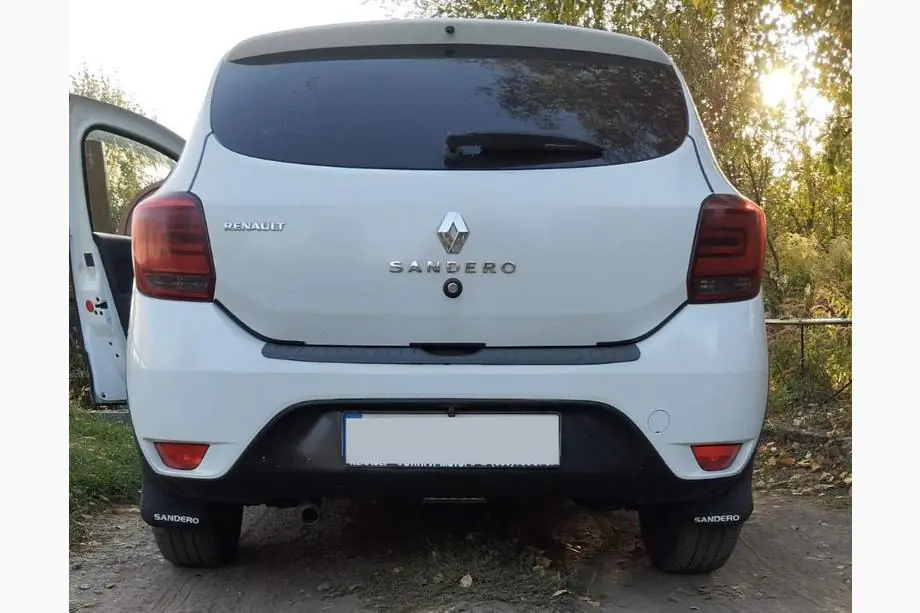 Renault Sandero 2013-2022 Hintere Schmutzfaenger (2 Stk.) Foto 4