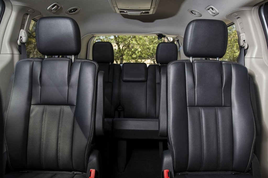 Siebensitzer-Minivan Dodge Grand Caravan der fünften Generation