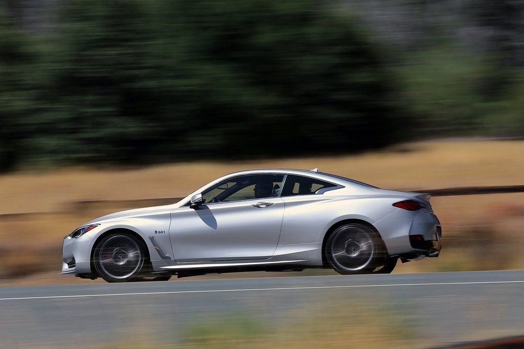 Durchsuchen Infiniti Q60 Sportcoupé