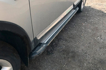 Nissan Qashqai 2010-2014 Trittbretter Rainbow (2 Stk., Alu) Foto 1
