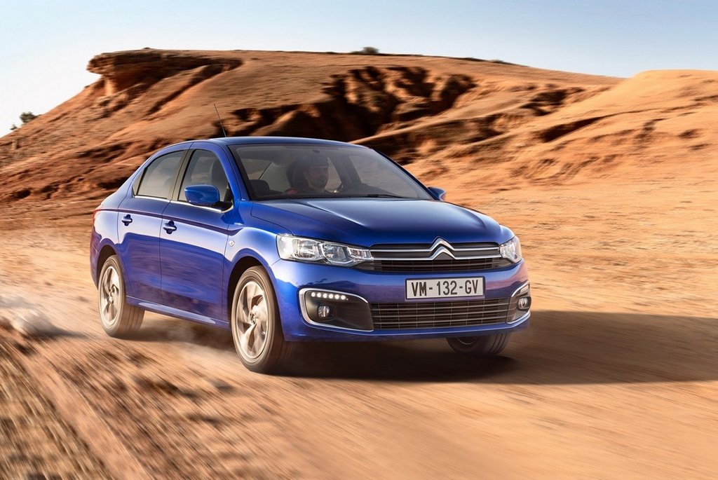 Übersicht der aktualisierten Version des Haushalts-Limousine Citroen C-Elysee