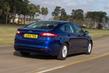 Überblick über die Mittel-große Limousine Ford Mondeo Foto 9