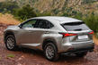 Premium-kompakte Crossover Lexus NX Foto 4