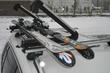Wie wählen Sie die richtige Befestigung für den Transport von Skiern und Snowboards? Foto 1