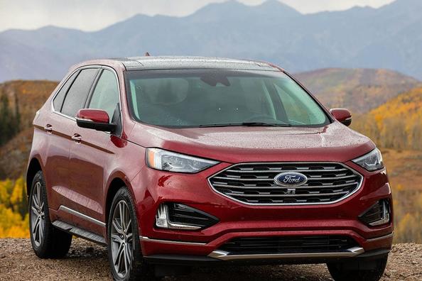 Durchsuchen Sie die aktualisierte Crossover Ford Edge