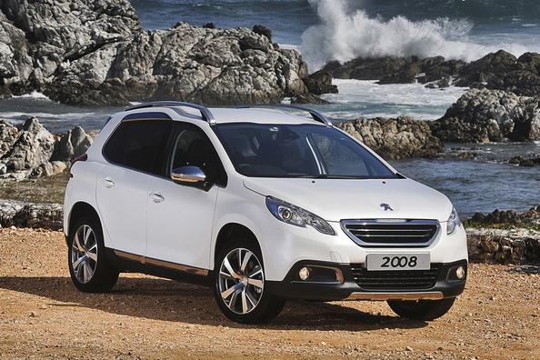 Aktualisierte Modifikation des kompakten Crossover Peugeot 2008