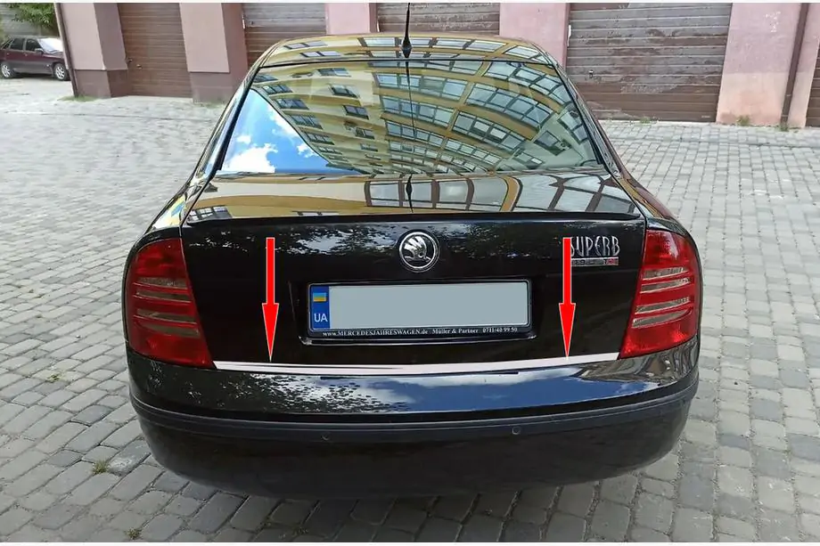 Skoda Superb 2001-2009 Kofferraumleiste Edelstahl Image