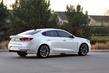 Die zweite Generation der Limousine KIA Cadenza Foto 3