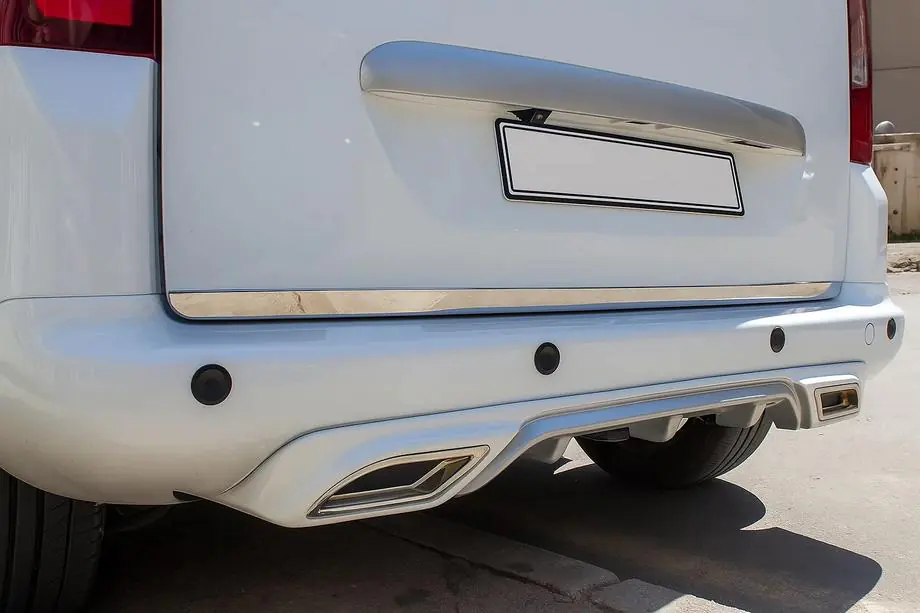 Peugeot Partner/Rifter 2019- Chromleiste Heckklappe unten (Edelstahl) Image