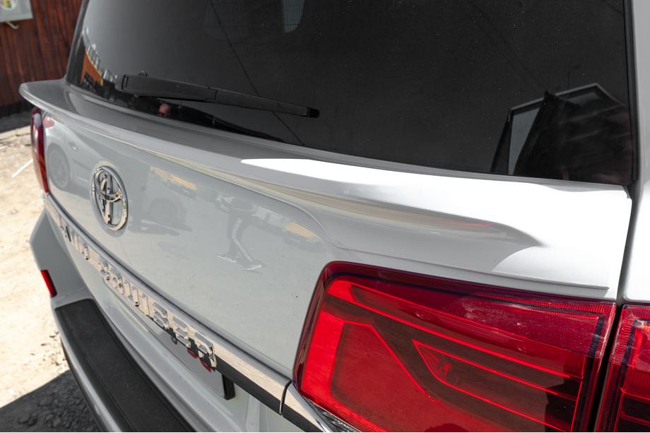 Toyota Land Cruiser 200 2007-2021 WALD Heckspoiler (unten, 2016-2021) Weiß Foto 2