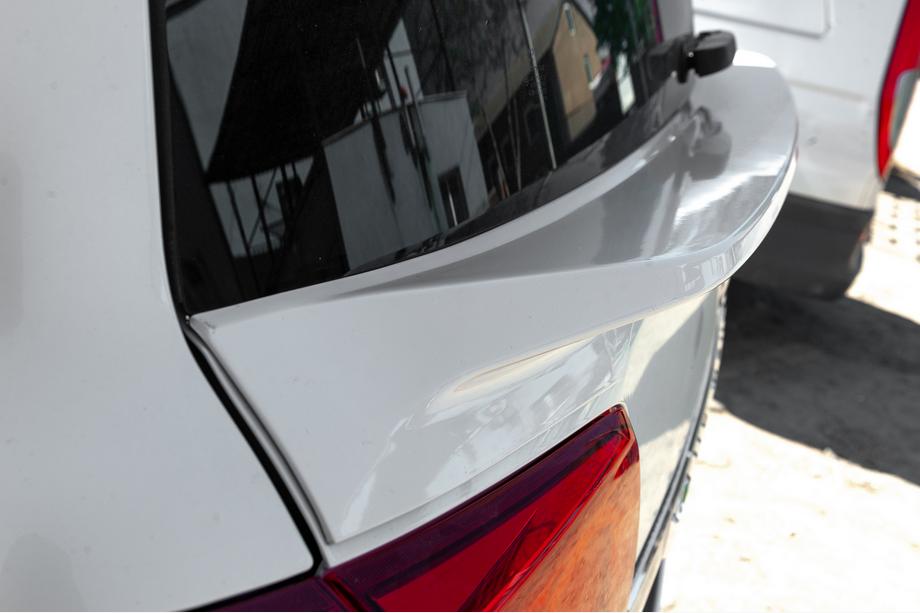 Toyota Land Cruiser 200 2007-2021 WALD Heckspoiler (unten, 2016-2021) Weiß Foto 5