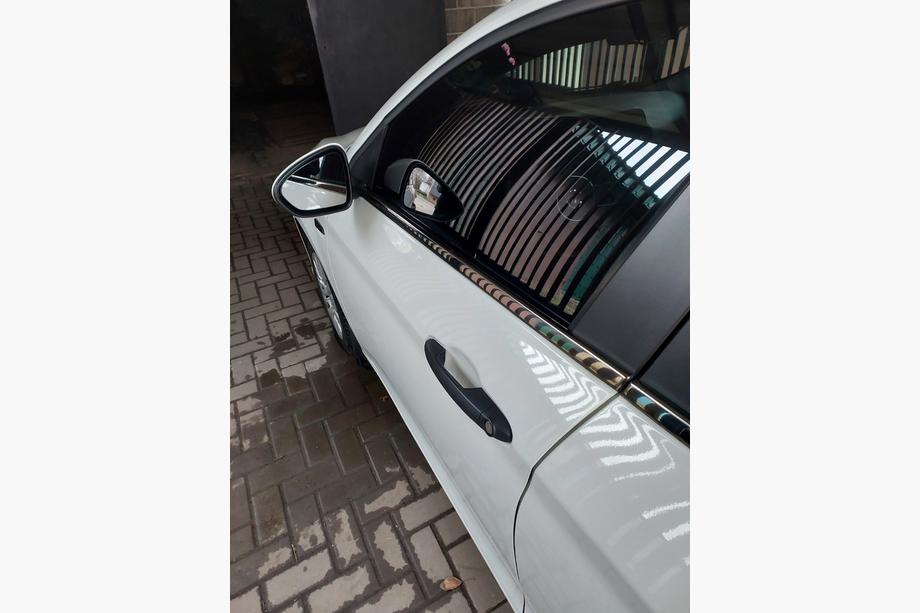 Fiat Tipo 2016- Fensterleisten unten Dunkelchrom Edelstahl Foto 3