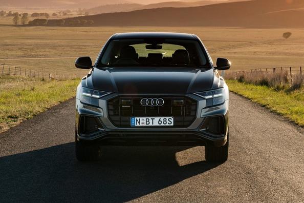 Übersicht Allradantrieb Premium-Crossover Audi Q8