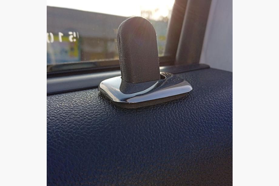 Renault Duster 2008–2017 Abdeckungen für Innentasten (4 Stk, Edelstahl) Foto 2