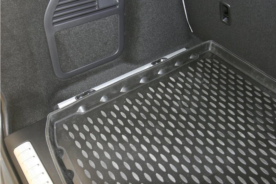 Range Rover Evoque 2012-2018 Kofferraumwanne mit adaptivem Befestigungssystem (Novline) Foto 3
