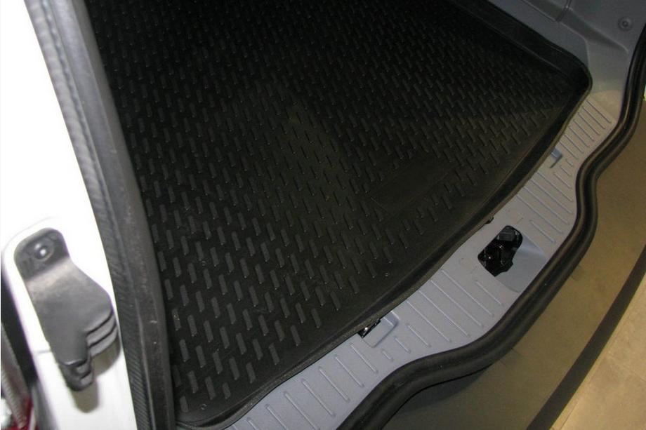 Nissan Qashqai 2007-2010 Kofferraumwanne Gummi (Novline) für Qashqai+2 Foto 3