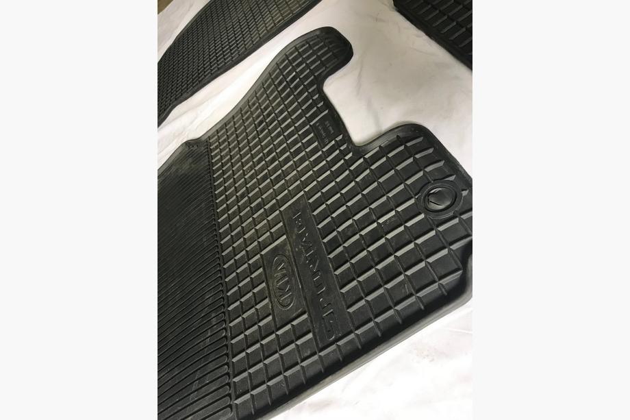 Kia Sportage 2004-2010 Original Gummimatten (4 Stk, Doma) Foto 3