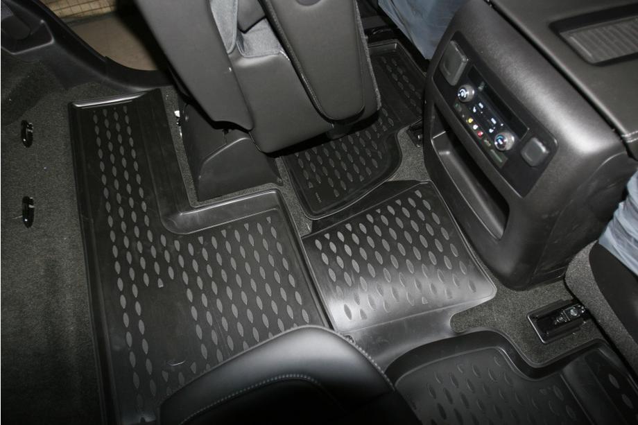 Chevrolet Tahoe 2014-2019 (2015↗) 3D Gummimatten für Innenraum (4 Stk, Novline) Foto 2